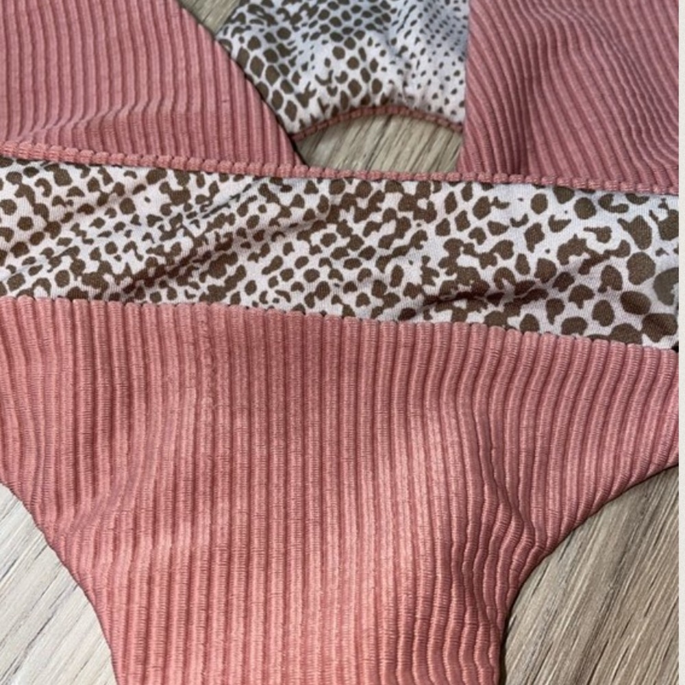 👄 Acacia bikini set 👄 - Picture 12 of 12